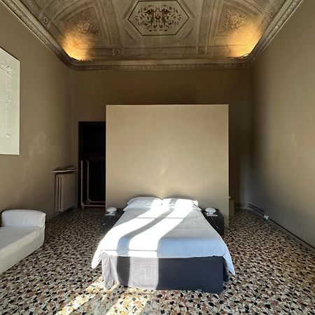 Apartamento Palazzo Del Settecento Rávena Exterior foto